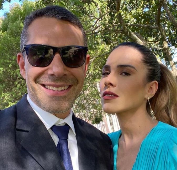 A pista de solteiros está bombando! No 1º de maio, Wanessa Camargo acabou indo até as suas redes sociais para compartilhar com os fãs e seguidores que seu casamento de 17 anos com Marcus Buaiz chegou ao fim. Os dois postaram o mesmo texto e ainda falaram que a decisão foi feita em comum acordo. De acordo com Leo Dias, um dos motivos que acabou desencadeando o fim da relação foram as crises de pânico que Wanessa teve ao longo dos últimos anos e que foi até relatado dentro da série documental da família Camargo. Que loucura! A seguir, confira outros casais que se separaram em 2022.