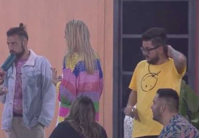 Adriane Galisteu chama atenção de participante no <i>Power Couple</i>: <i>A gente gosta que vocês levem a sério</i>