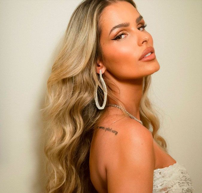 A modelo avisou que vai processar quem espalhar notícias falsas a seu respeito