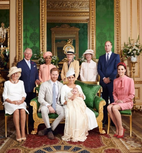 Membros da família real deixam os desentendimentos com Harry e Meghan de lado e parabenizam o sobrinho pelo aniversário