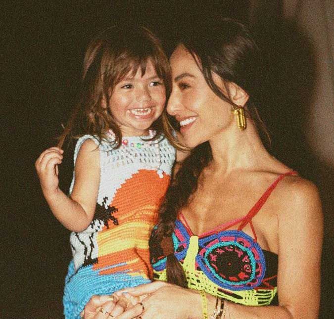 A apresentadora mostrou a homenagem que ganhou de Dia das Mães