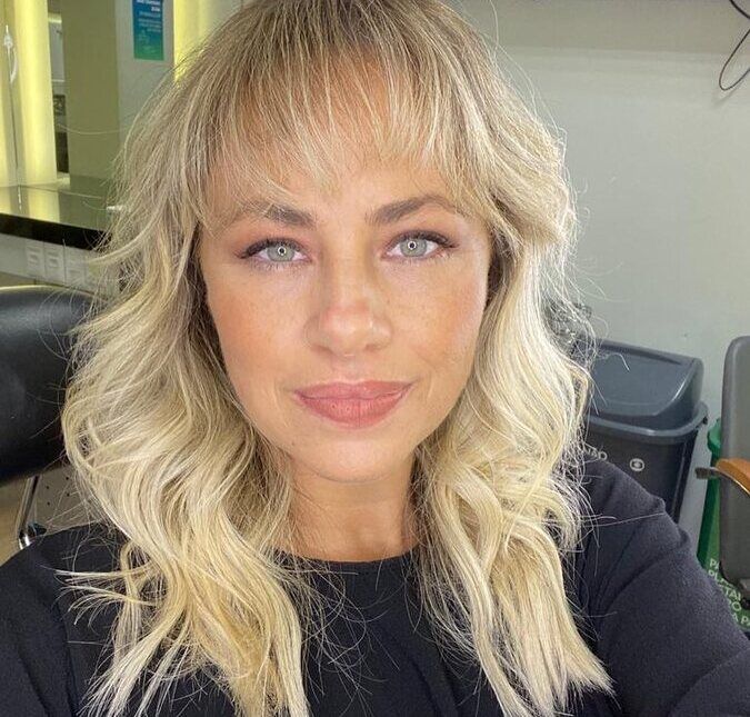 Em entrevista ao jornal Extra, a atriz ainda falou sobre pressão estética e vida nas redes sociais