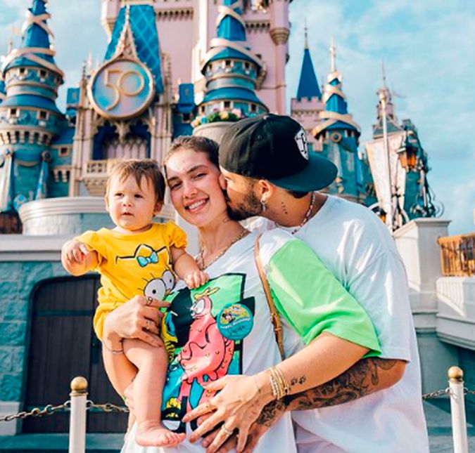 Virginia ainda mostrou que as gravidinhas se divertem - e muito! Logo após descobrir a gestação e verificar se tudo estava bem, a loira passou uma temporada nos Estados Unidos com a família. O casal levou Maria Alice para conhecer pela primeira vez a Disney, em Orlando, e o trio se divertiu horrores no mundo mágico do Mickey Mouse.