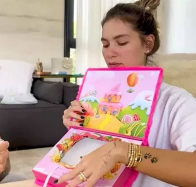 O aniversário da pequena irá acontecer no dia 30 de maio às 17h