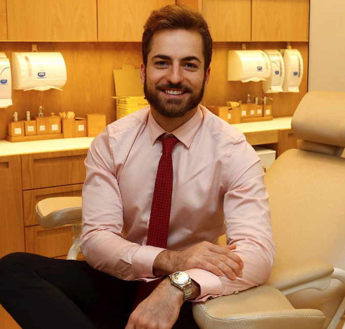 Thales Bretas é visto curtindo <I>show</i> de seu possível novo <I>affair</i>, diz colunista