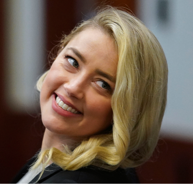 Melhor amiga de Amber Heard vira testemunha no tribunal: <I>Ela muitas vezes tinha que cobrir hematomas e ferimentos no rosto</i>