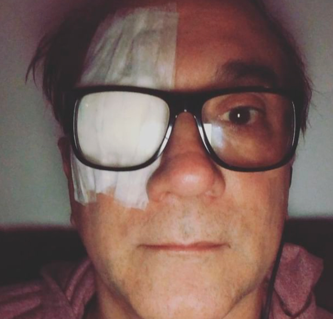 Bruno Gouveia, vocalista do <i>Biquini Cavadão</i>, passa por cirurgia para retirar tumor: <i>Estou bem</i>