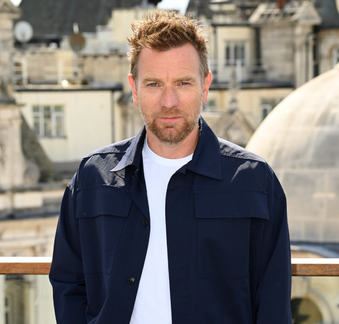 Ewan McGregor fala sobre voltar a interpretar Obi-Wan Kenobi após 17 anos: <I>Descobri que interpretá-lo já estava naturalizado em mim</i>