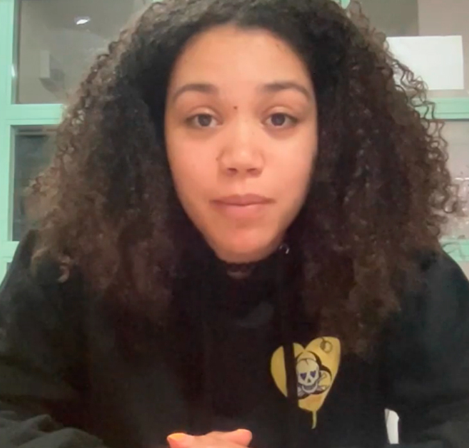 Ruby Barker, a Marina de <i>Bridgerton</i>, posta vídeo sobre internação e declara: <i>Eu quero sobreviver</i>