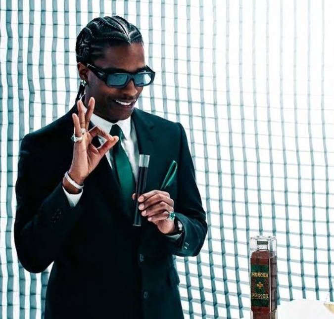 ASAP Rocky fala pela primeira vez sobre o filho: -Quero uma criança legal com pais legais O pequeno é fruto do relacionamento do rapper com Rihanna