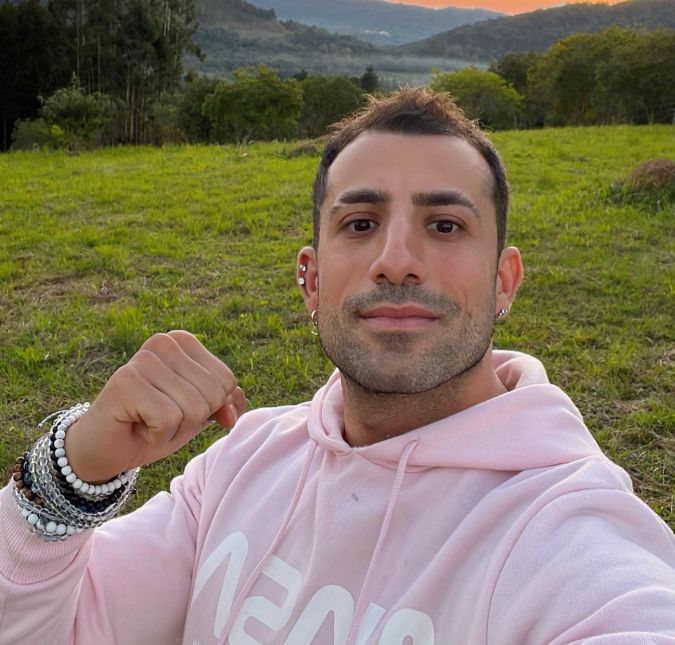 O ator pareceu não gostar da confusão gerada por sua ausência