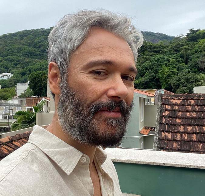 Angelo Paes Leme fala da preparação para viver o frustrado Júlio em <i>Todas as Garotas em Mim</i>: -<i> Foi intensa</i>