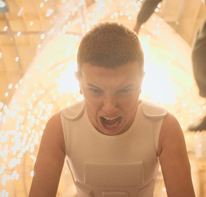 Millie Bobby Brown não raspou o cabelo? Especialista mostra como fez peruca realista para atriz na quarta temporada de <i>Stranger Things</i>