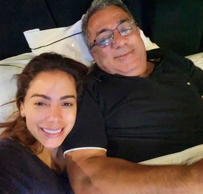 Pai de Anitta desabafa sobre câncer de pulmão: <I>Nunca fumei na minha vida</i>