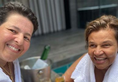 Adriane Bonato sobre relação com Claudia Rodrigues: <i>Muitos anos oprimindo este sentimento e hoje é ser feliz</i>