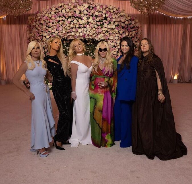 O melhor do casamento da princesa do pop foram os convidados, e nós podemos provar