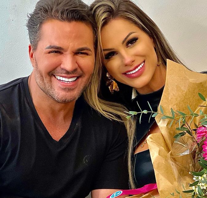 A influenciadora mostrou nas redes sociais as mãos do casal com uma nova aliança