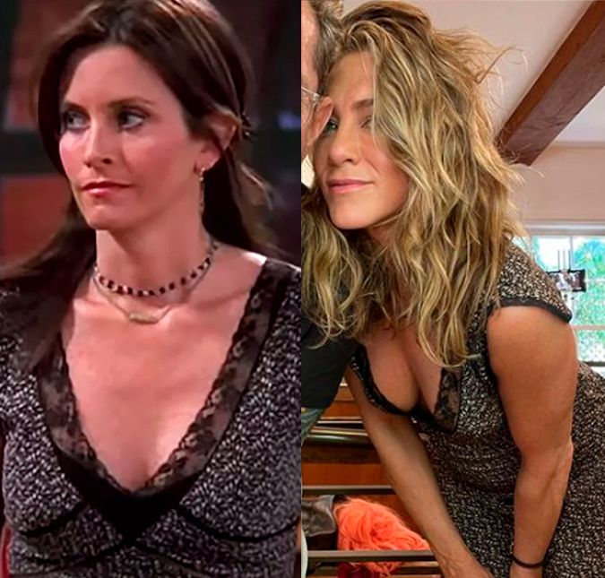A atriz apareceu nas redes sociais exibindo o look de Monica Geller, interpretada pela amiga Courteney Cox