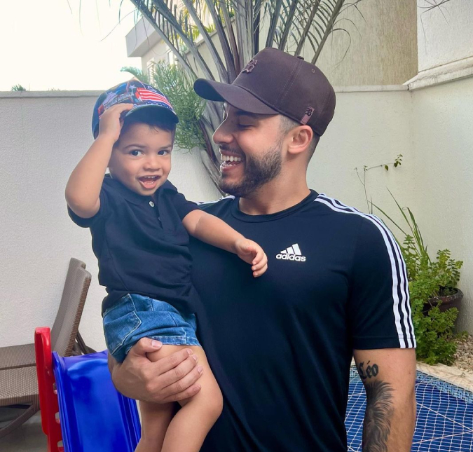 Murilo Huff é acusado por internauta de não cuidar do filho e rebate: <i>Velha maluca</i>