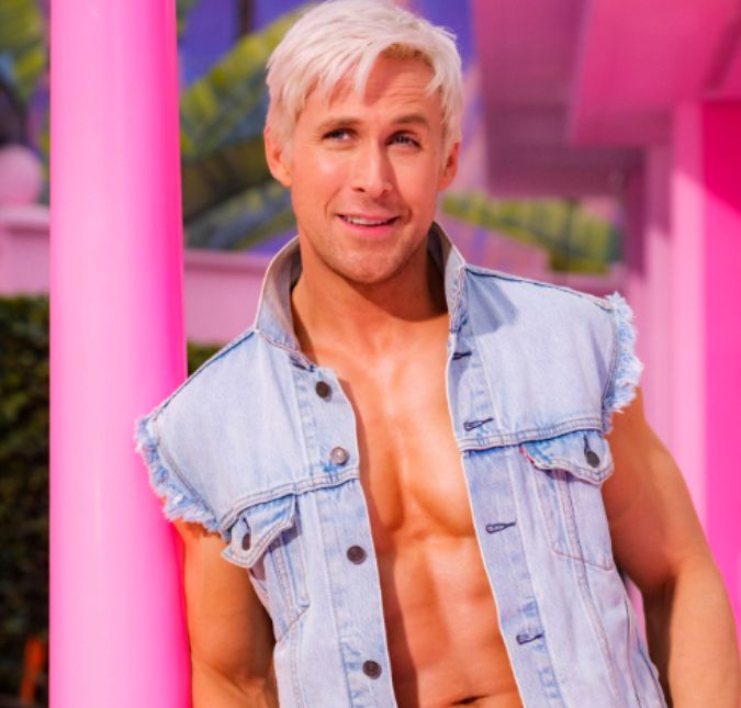 Ryan Gosling é você? Ator aparece pela primeira vez caracterizado como Ken do filme Barbie e surpreende, veja! O ator apareceu com o cabelo descolorido para o longa live action