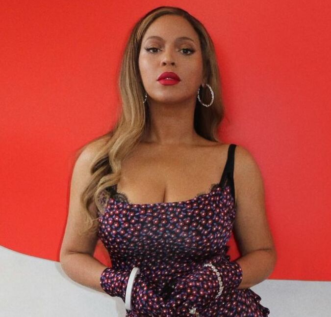 Beyoncé anuncia data de lançamento de seu novo <i>single, Break My Soul</i>