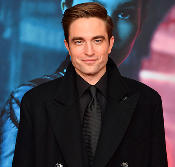 Robert Pattinson é eleito o homem mais bonito do mundo de acordo com a ciência