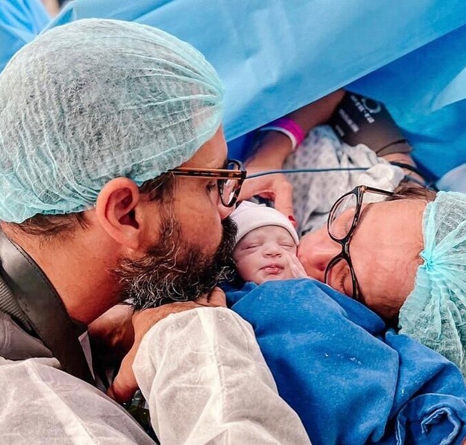 Juliano Cazarré comemora a chegada da quinta filha e revela que a pequena nasceu com cardiopatia rara