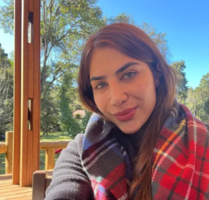 Jéssica Costa, filha de Leonardo, homenageia o tio Leandro no dia de sua morte: 24 anos de saudade O cantor também se declarou relembrando um clique com o irmão