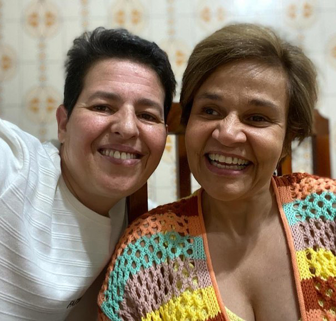 Adriane Bonato fala sobre relacionamento com Claudia Rodrigues: <i>Não tem casamento agora</i>
