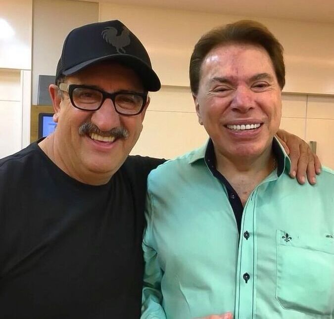 Ratinho chama Silvio Santos de ser superior e revela medo do comunicador: Chego perto dele e eu cago na calça O apresentador participou de uma entrevista no The Noite com Danilo Gentili