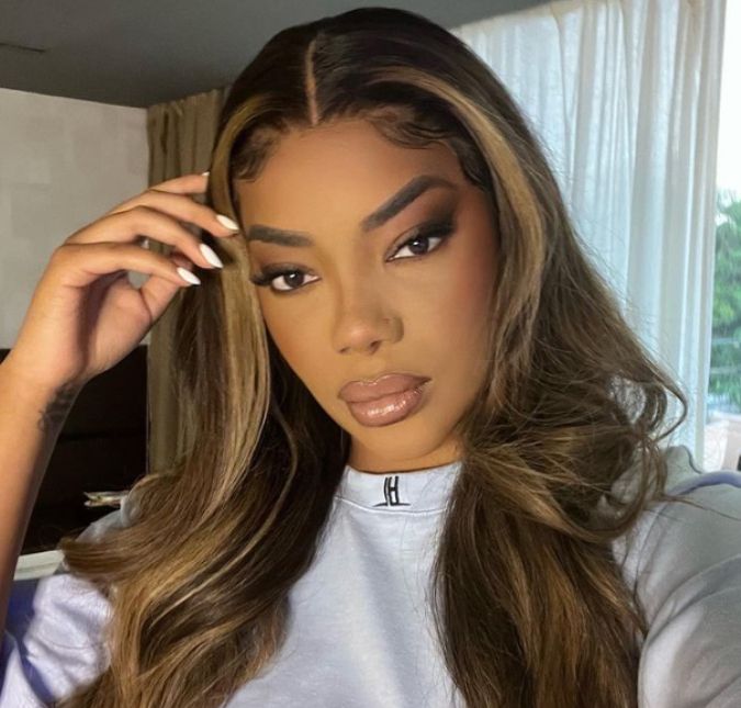 A cantora foi comparada com uma rapper e deu até satisfação para Brunna Gonçalves