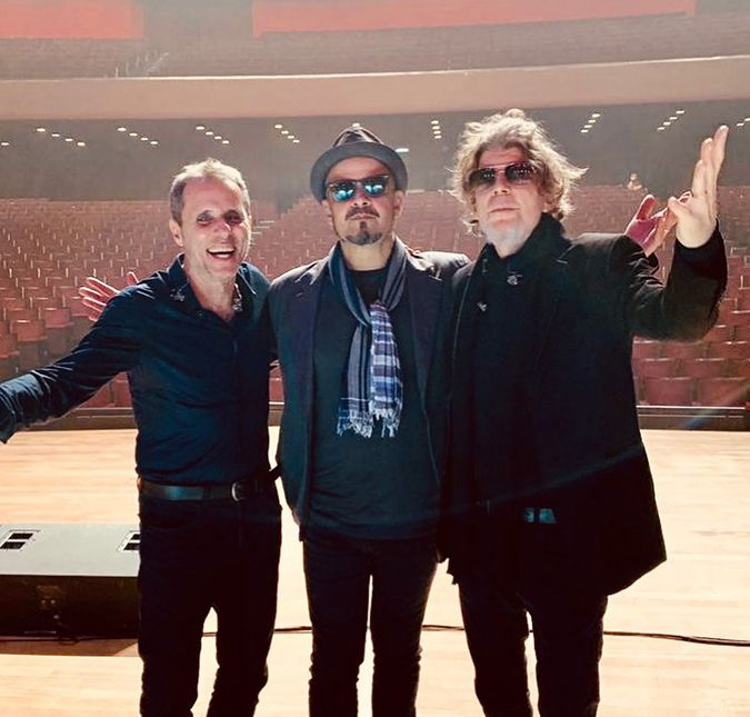 A banda já retomou a agenda de shows e se apresentou em Curitiba na última sexta feira, dia 24