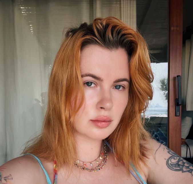 Ireland Baldwin se manifestou após a Suprema Corte dos EUA derrubar decisão que regulamentava o aborto no país