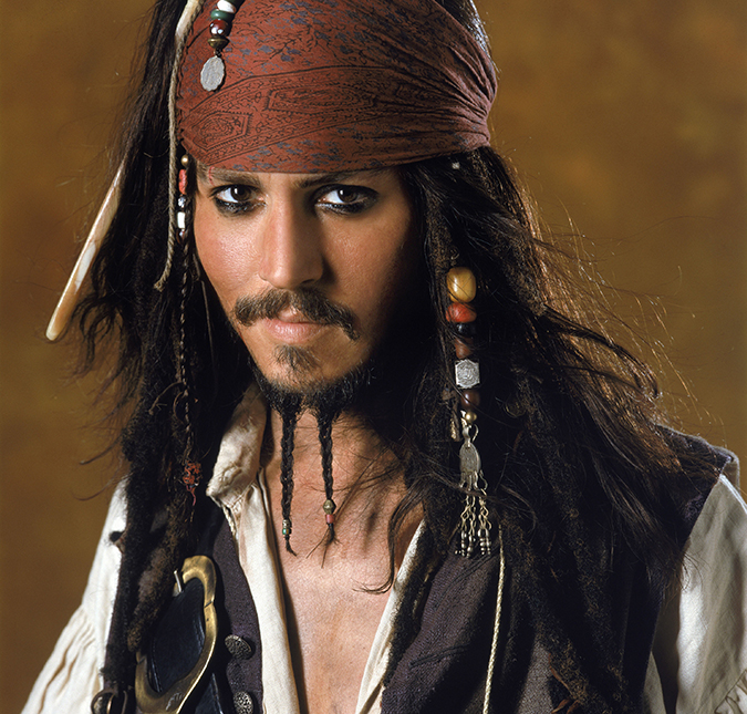 Representante de Johnny Depp nega que ele estaria negociando para voltar a atuar em <i>Piratas do Caribe</i>