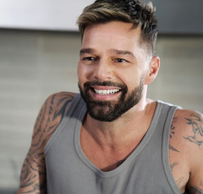 Ricky Martin está sendo acusado de violência doméstica