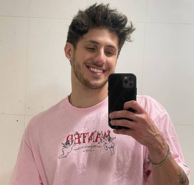 Pk Llipe não ficou de fora. Durante uma conversa com Matheus Mazzafera, Mel Maia confessou que já beijou o influenciador digital. -Aconteceu recentemente, e eu achei ele tudo. É muito gente boa, revelou.