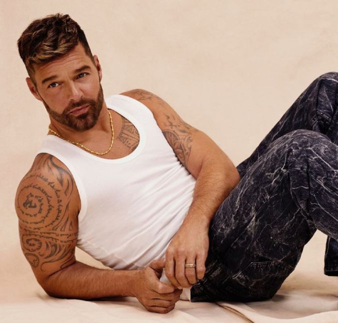 Em uma live Eric Martin contou quem pediu a ordem de restrição e que tentou contato com ele