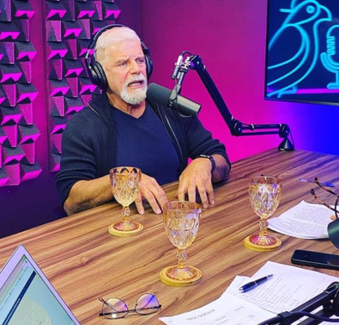 Em 2022, Raul Gazolla participou do podcast Inteligência Limitada, de Rogério Vilela, e desabafou sobre os assassinos de Daniella Perez e revelou: Descobri que a minha vingança é deixar eles viverem aqui essa vida, sabendo o que eles fizeram. Ele não pode mais atuar. Quer dizer, até pode, mas... É melhor ele ser pastor na igreja em que ele foi ser membro e ser aceito pelas pessoas daquela igreja. Eu não tenho o menor interesse em matar eles dois, nenhum. Quero que eles vivam a vida deles da pior maneira possível. Se morrerem, vou ficar feliz, não vou ficar triste... Em 2022, Raul Gazolla participou do podcast Inteligência Limitada, de Rogério Vilela, e desabafou sobre os assassinos de Daniella Perez e revelou: Descobri que a minha vingança é deixar eles viverem aqui essa vida, sabendo o que eles fizeram. Ele não pode mais atuar. Quer dizer, até pode, mas... É melhor ele ser pastor na igreja em que ele foi ser membro e ser aceito pelas pessoas daquela igreja. Eu não tenho o menor interesse em matar eles dois, nenhum. Quero que eles vivam a vida deles da pior maneira possível. Se morrerem, vou ficar feliz, não vou ficar triste...