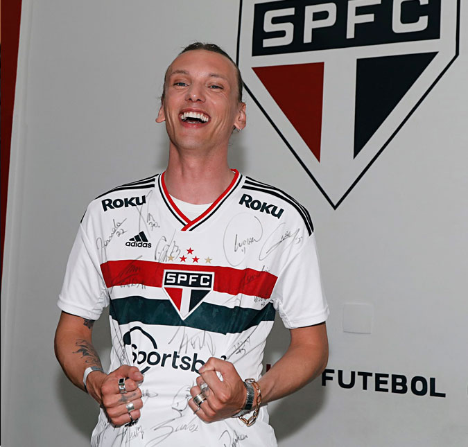 Vecna em <i>Stranger Things</i>, Jamie Campbell Bower acompanha jogo do São Paulo no Morumbi