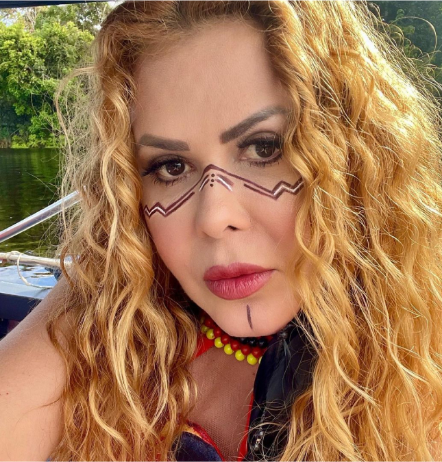 Joelma se explica após não atender fã que viajou por 14 horas para vê-la