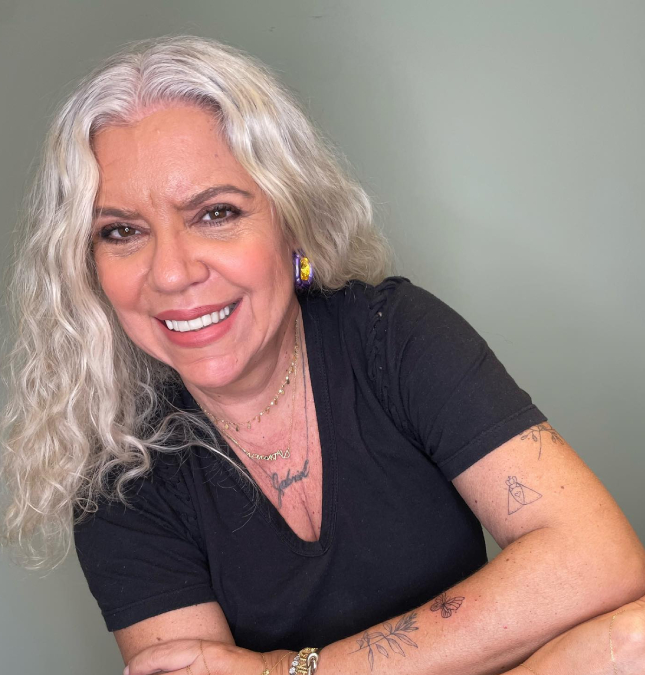 Durante participação no <I>Conversa com Bial</I>, Astrid Fontenelle fala sobre Hebe Camargo, lúpus e adoção