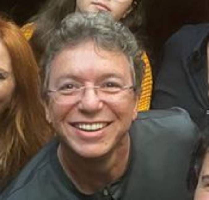 Segundo Sonia Abrão, o diretor mandou uma mensagem à ela esclarecendo a notícia