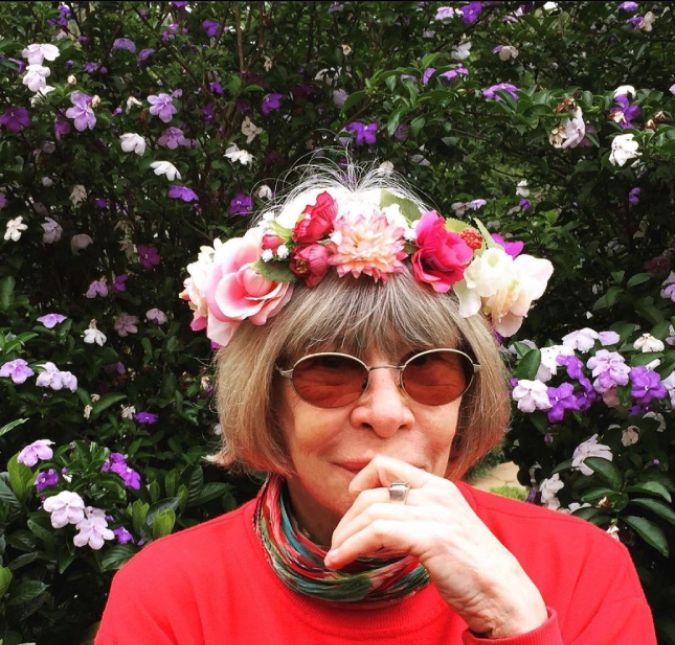 Rita Lee responde perguntas dos fãs e comenta sobre o tratamento do câncer: Tem que ter coragem A cantora usou os Stories do filho para conversar com os seguidores