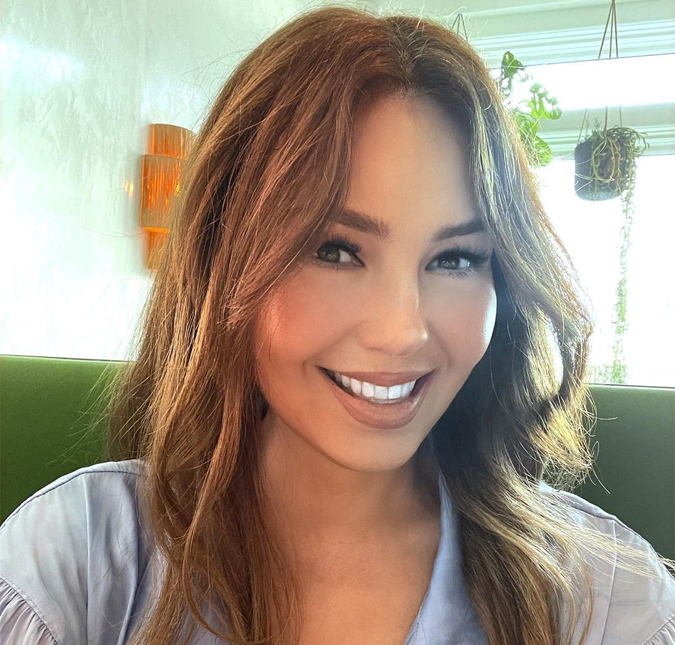 Thalia surpreende <i>web</i> ao surgir com novo visual e coleciona elogios, confira!