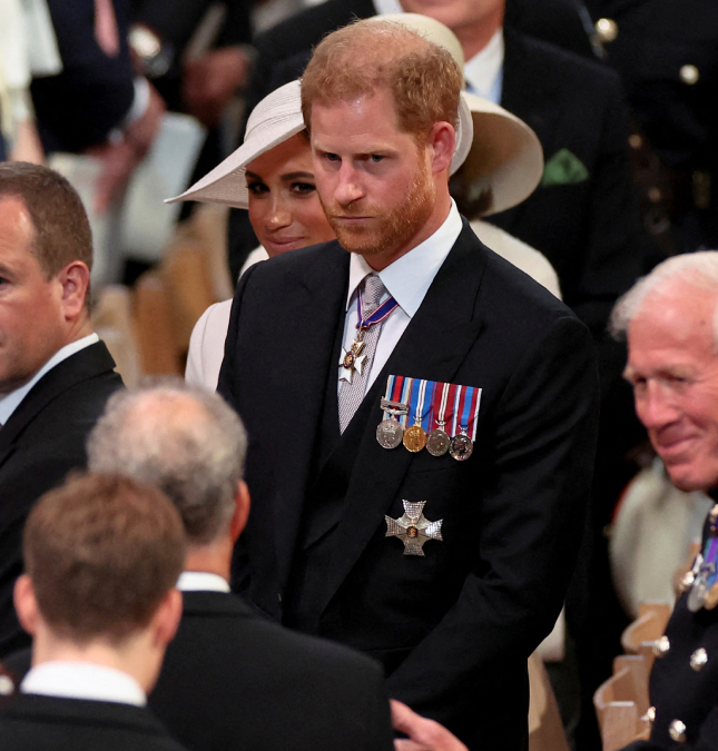 Livro revela que Príncipe Harry estava nervoso em funeral do avô por conta de falas polêmicas