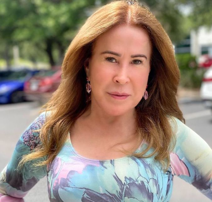 Zilu Camargo usa meme de Pantanal para falar que quer voltar ao Brasil A ex esposa de Zezé Di Camargo postou o vídeo no Instagram