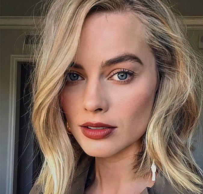Margot Robbie se torna a mulher mais bem paga em Hollywood com salário de mais de 68 milhões de reais em <i>Barbie</i>; confira lista completa!