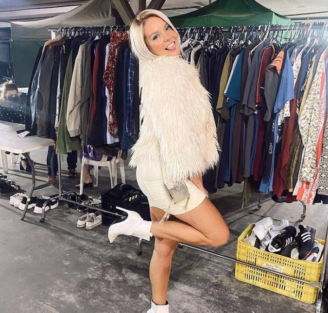 Gabi Lopes revela que ganhou uma festa após perder a virgindade; saiba mais! A atriz, que faz parte do elenco de Sintonia também contou que abriu sua primeira empresa com 15 anos de idade