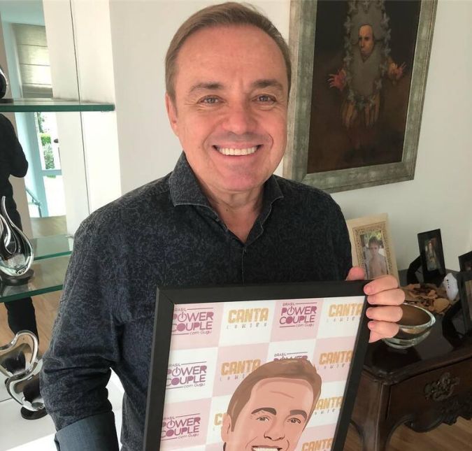 Gugu Liberato teve uma história parecida com a de Eliana. Apesar de ter brilhado mesmo como apresentador, o artista, que infelizmente morreu em 2019, lançou uma música infantil que tornou um clássico: Pintinho amarelinho. Gugu Liberato teve uma história parecida com a de Eliana. Apesar de ter brilhado mesmo como apresentador, o artista, que infelizmente morreu em 2019, lançou uma música infantil que tornou um clássico: Pintinho amarelinho.