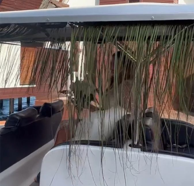 Viih Tube quis mostrar com detalhes como tudo aconteceu. Neste momento, ela e a mãe estavam se dirigindo para o local da cerimônia.